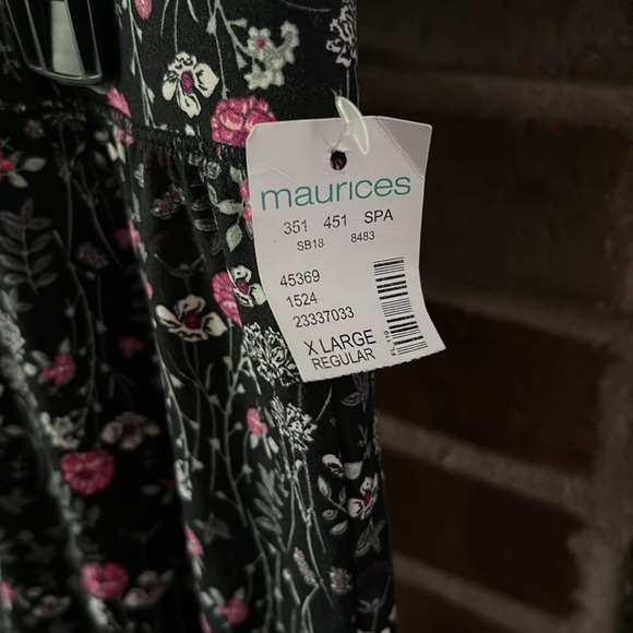 Womens Maurice’s Super Soft Floral Leggings, Black,XL - Picture 3 of 5